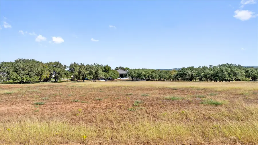26204 Madison Dr, Spicewood, TX 78669 - Image #2