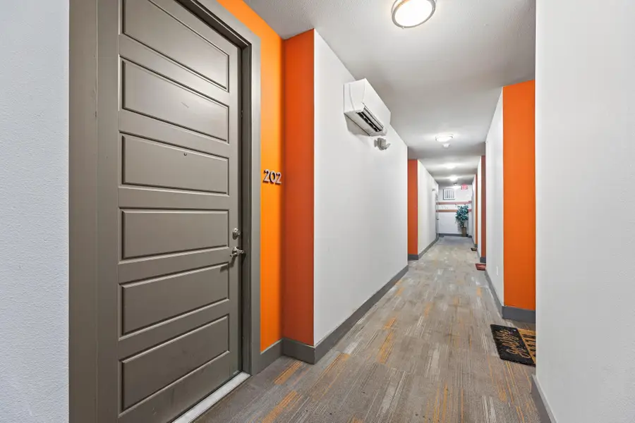1615 E 7th St #202, Austin, TX 78702 - #2