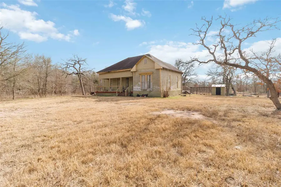 323 Cedar Ln, Cedar Creek, TX 78612 - #2