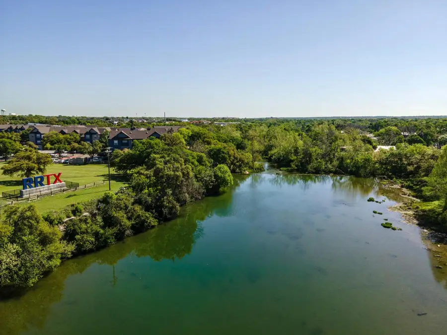 615 Pecan Ave, Round Rock, TX 78664 - #2