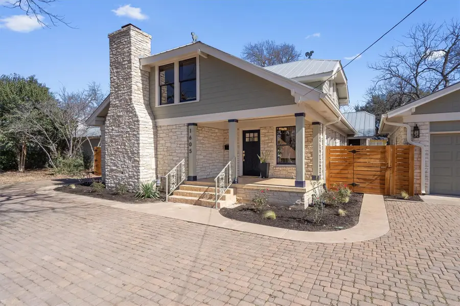 1605 S Austin Ave, Georgetown, TX 78626 - #3