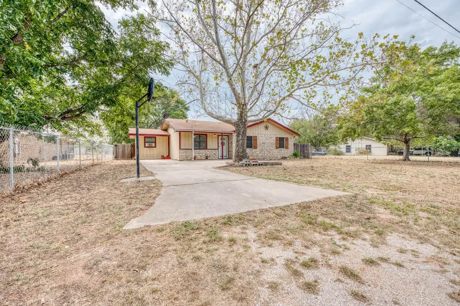 212 N River Oaks Dr, Burnet, TX 78611 - #3