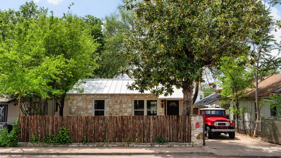 2319 Santa Maria St, Austin, TX 78702 - #2