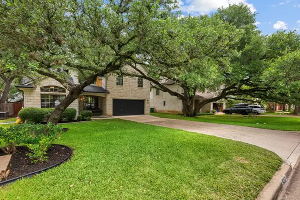5212 Crystal Water Dr, Austin, TX 78735