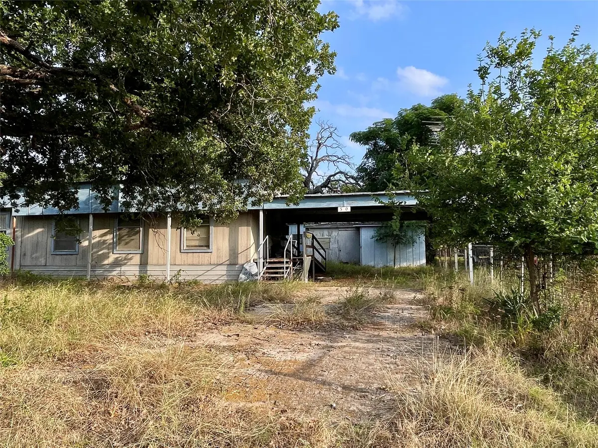 510 Beaver St, Tow, TX 78672 - #1
