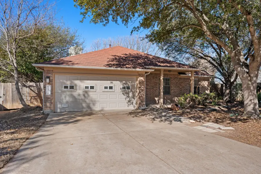 1402 Quicksilver Cir, Round Rock, TX 78665 - Image #2