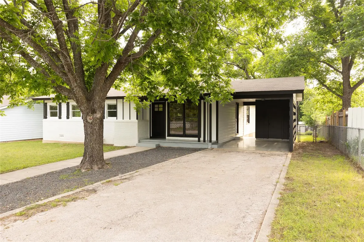 22 Steele St, Lampasas, TX 76550 - #1