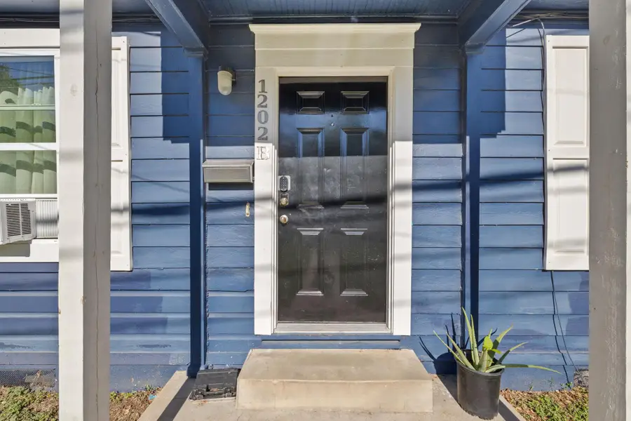 1202 E 29th St #B, Austin, TX 78722 - Image #3