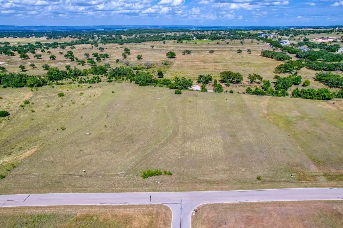 703 Summit Springs Dr, Marble Falls, TX 78654 - #1