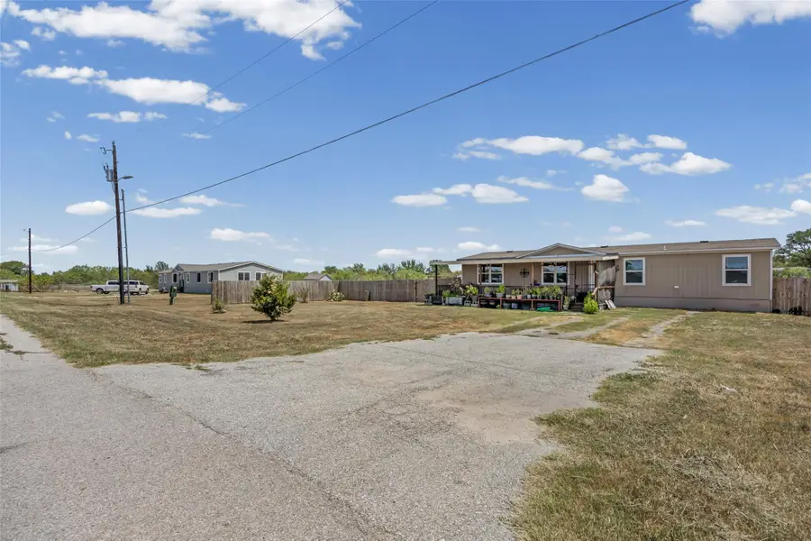 138 Double C Dr, Cedar Creek, TX 78612 - #2