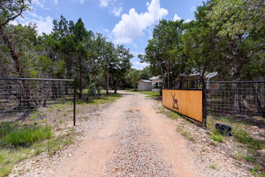 231 N Rainbow Ranch Rd, Wimberley, TX 78676 - #3