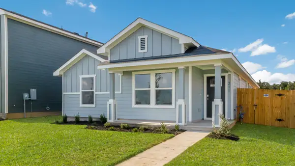 204 Constanza Trl, Bastrop, TX 78602