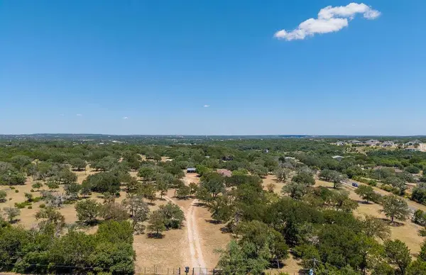 306 Rr #1869, Liberty Hill, TX 78642