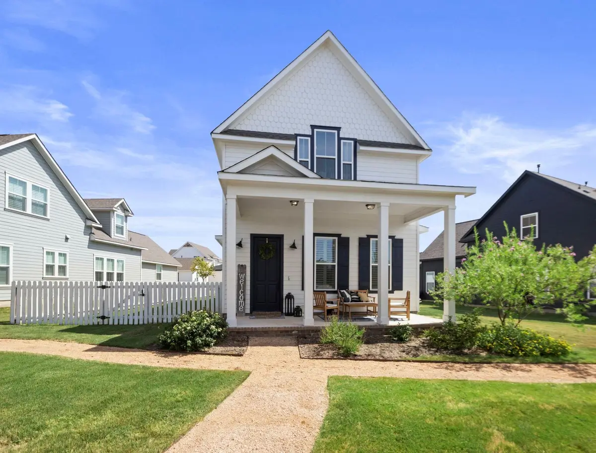 1066 Twain St, Driftwood, TX 78619 - Image #1