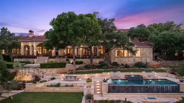 24721 Travis Lakeside Cv, Spicewood, TX 78669