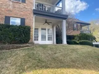 5 Tournament Way Dr #7, The Hills, TX 78738