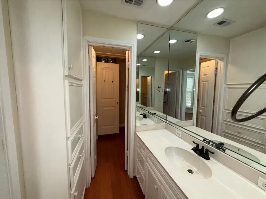 5 Tournament Way Dr #7, The Hills, TX 78738 - #3