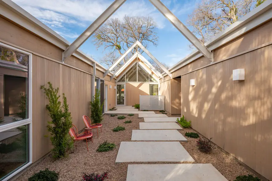 2806 Geraghty Ave, Austin, TX 78757 - #2