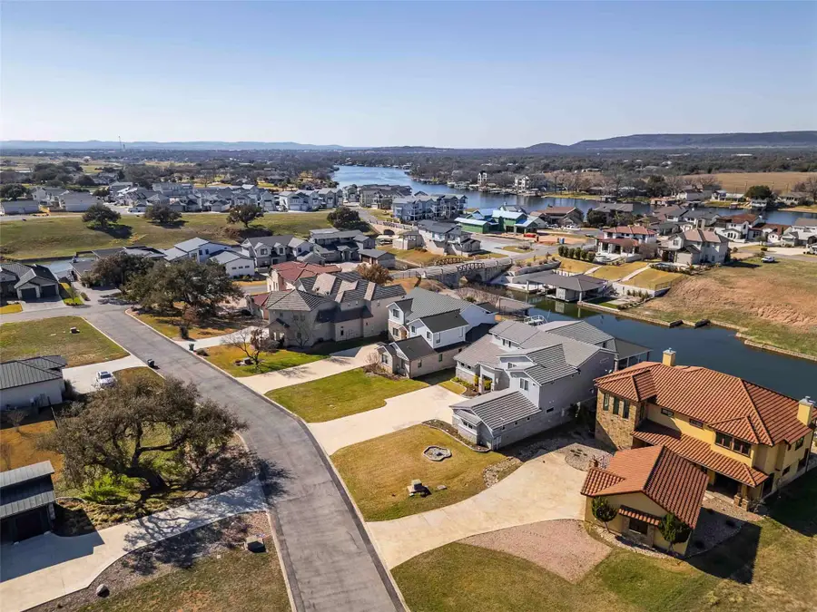 106 Blue Heron Dr, Kingsland, TX 78639 - #3