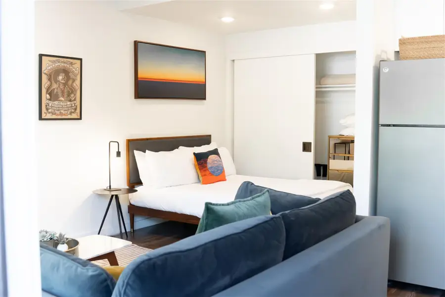 49 Navasota St #102, Austin, TX 78702 - Image #3