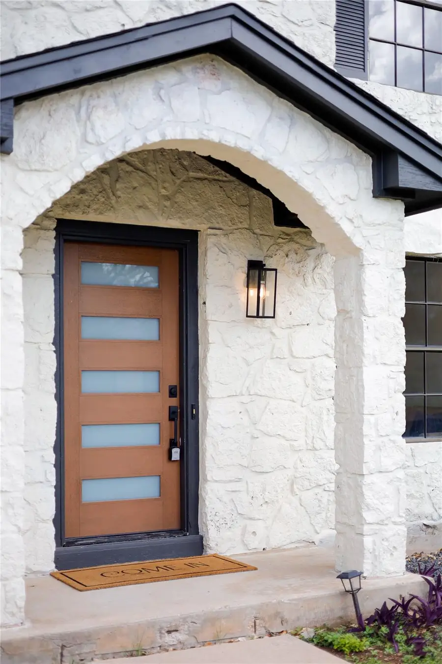 13265 Kerrville Folkway Dr, Austin, TX 78729 - #2