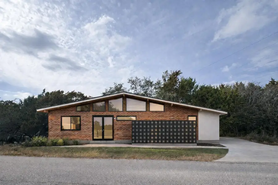 139 Clubhouse Dr, Lakeway, TX 78734 - #2