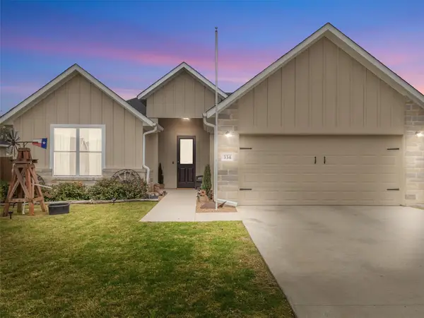 334 Webb St, Smithville, TX 78957