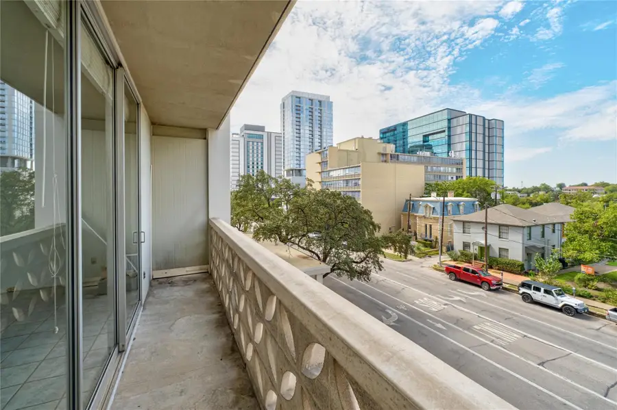 1801 Lavaca St #3B, Austin, TX 78701 - #2