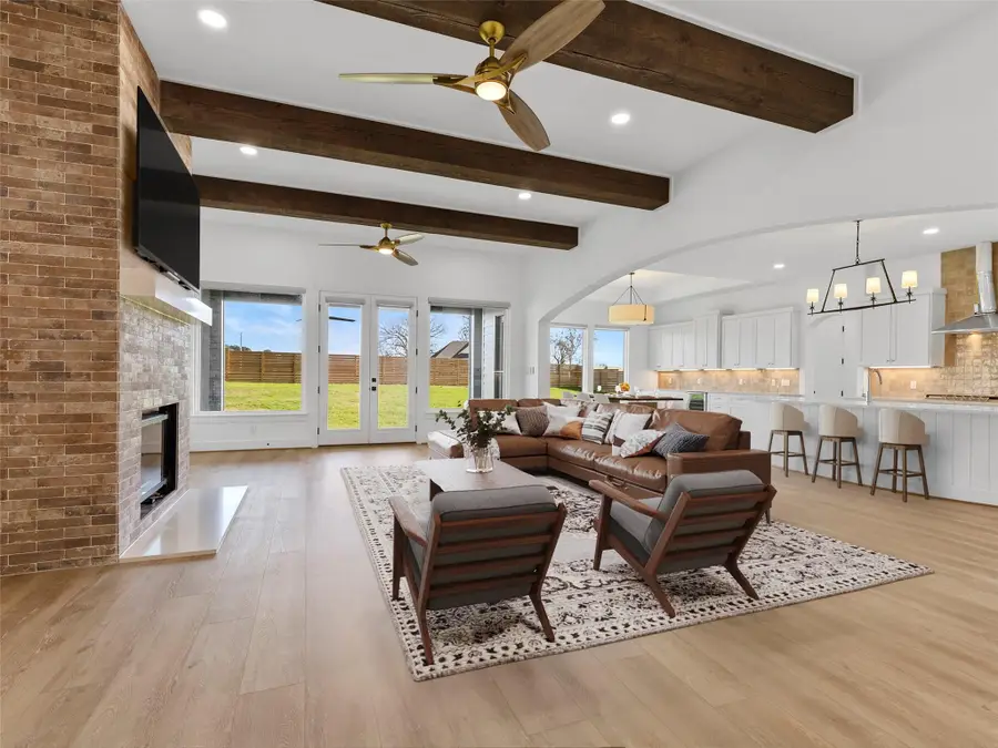 131 Hydrangea Dr, Smithville, TX 78957 - Image #3