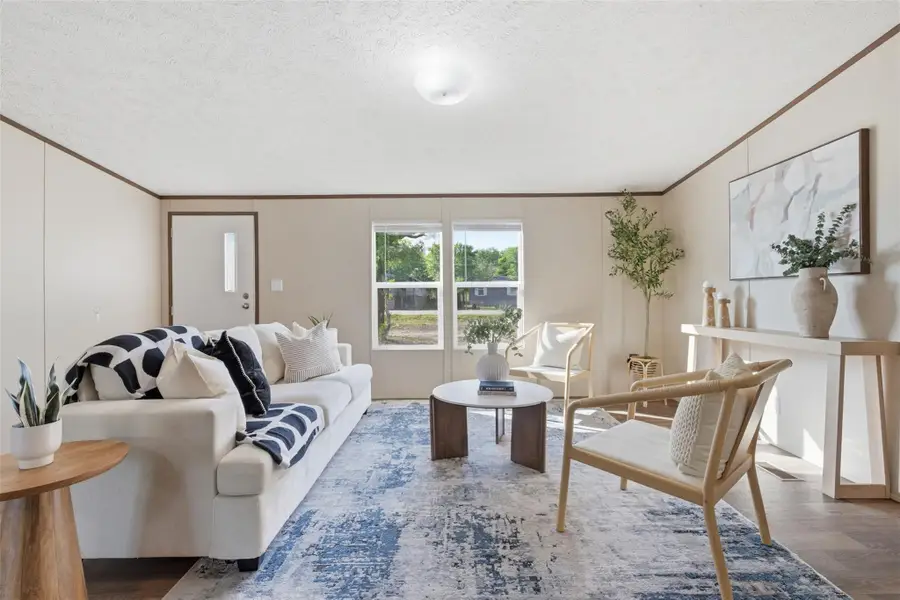 284 Gato Rd, Cedar Creek, TX 78612 - #2