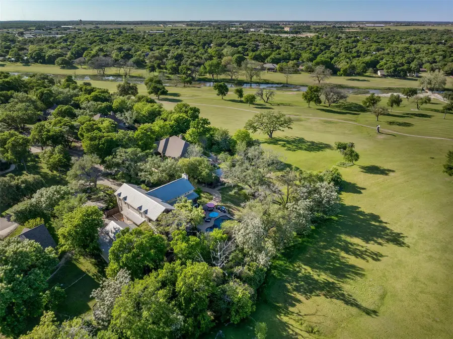 913 Southridge Rd, Salado, TX 76571 - #3