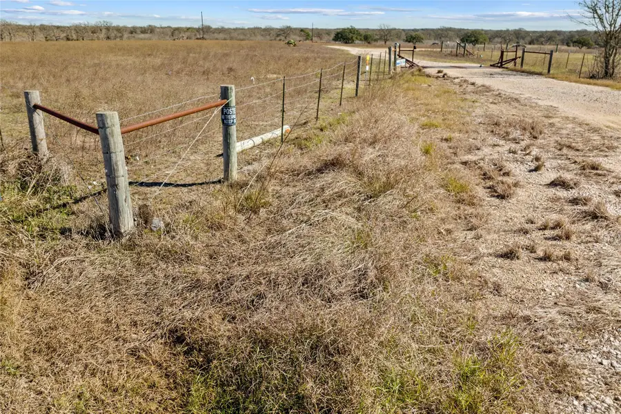 2494 County Road 118, Giddings, TX 78942 - #3