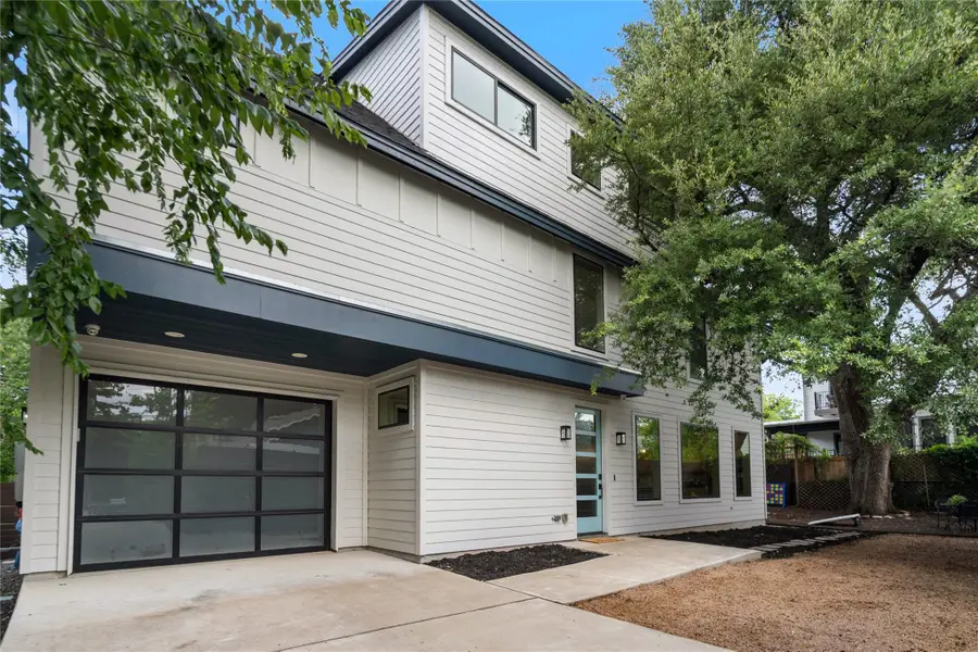 1306 Navasota St, Austin, TX 78702 - #2