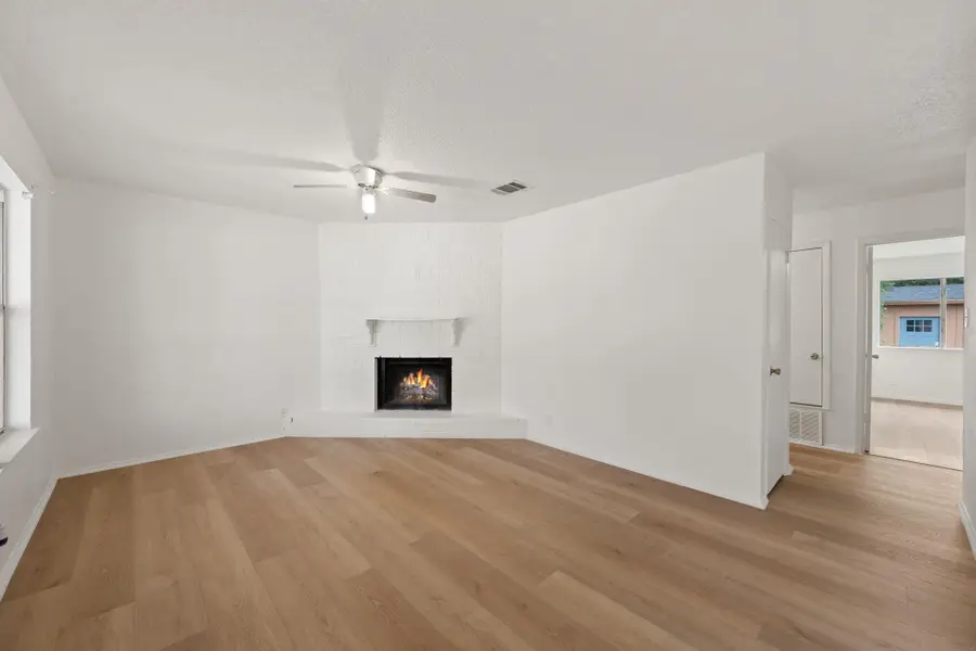 905 Fieldwood Dr, Austin, TX 78758 - #2