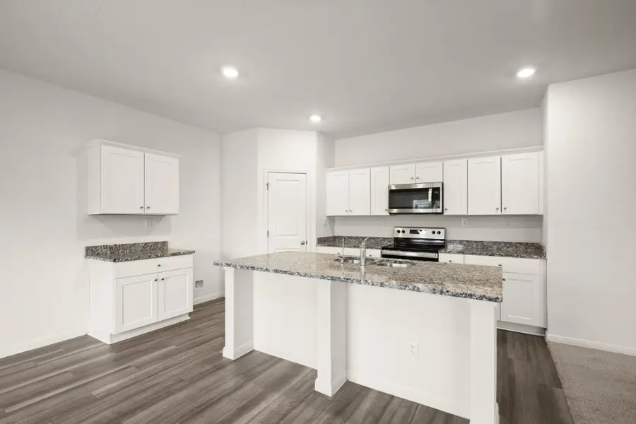 109 Gray Fox Loop, Hutto, TX 78634 - Image #2