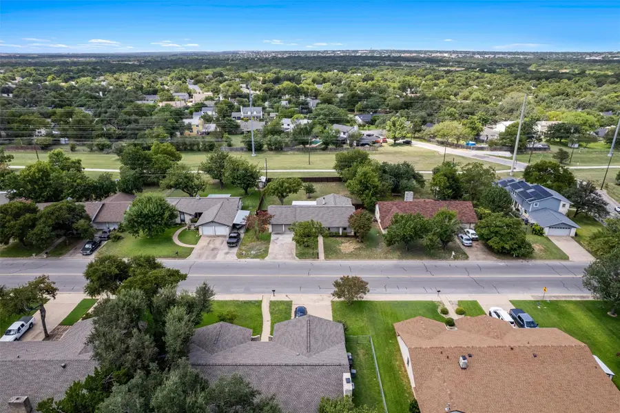 1700 Deep Wood Dr, Round Rock, TX 78681 - #2