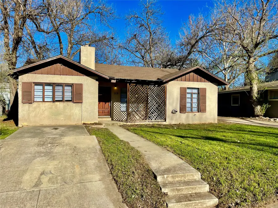 319 Riverside Dr, San Marcos, TX 78666 - Image #2