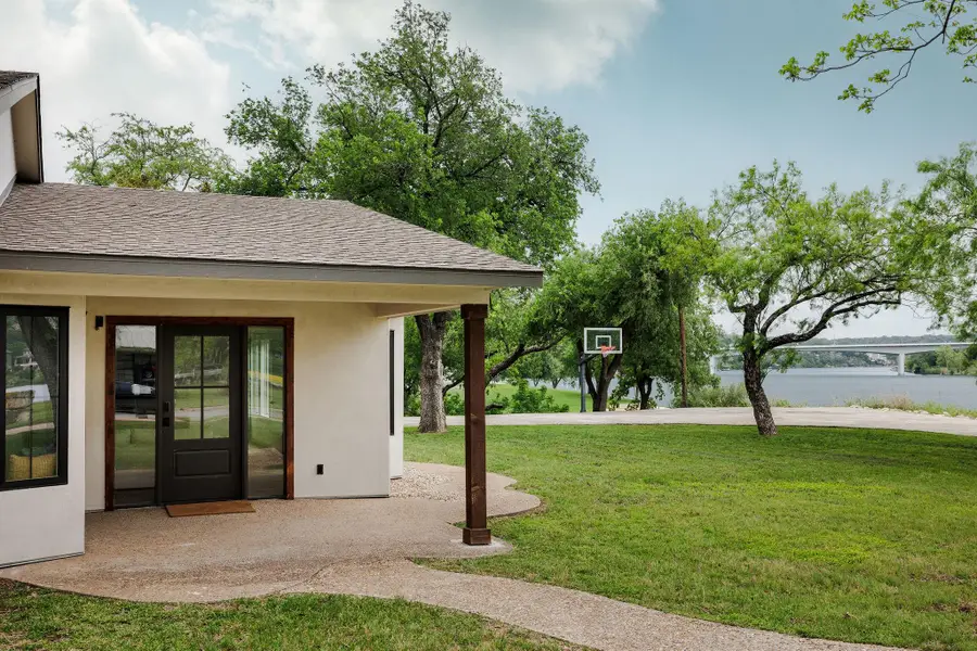 500 Lakeshore Dr, Marble Falls, TX 78654 - #3