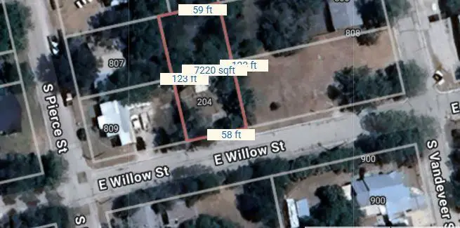 204 E Willow St, Burnet, TX 78611 - Image #2