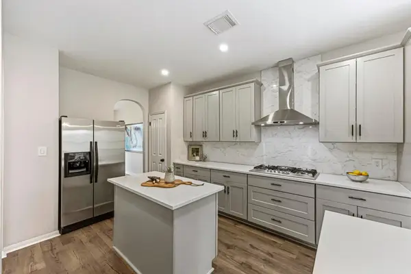 11200 Savin Hill Ln, Austin, TX 78739