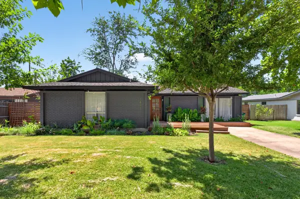 1411 Gilmore St, Taylor, TX 76574