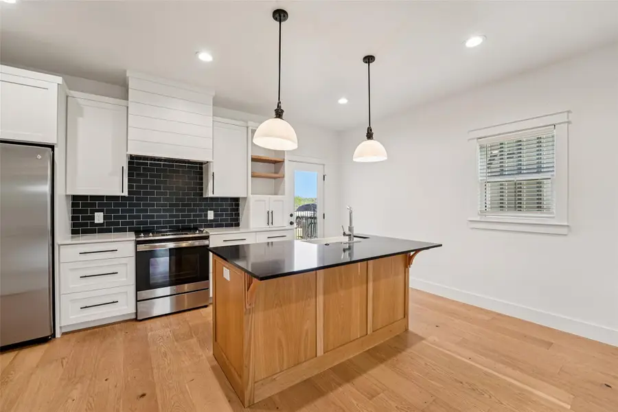 416 Stagecoach Trl, San Marcos, TX 78666 - #3