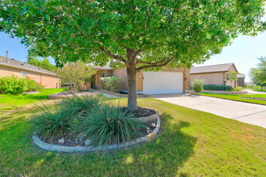 600 Salado Creek Ln, Georgetown, TX 78633 - #2