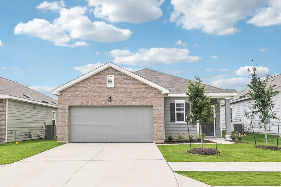 204 Sunlight Lake Blvd, Hutto, TX 78634 - #2