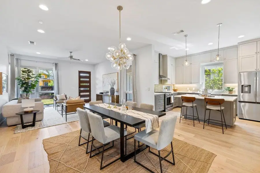 1605 Willow St #A, Austin, TX 78702 - #2