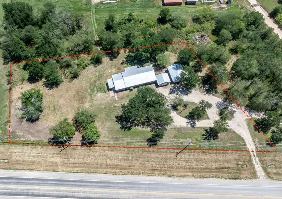 1229 State Highway 304 Highway, Gonzales, TX 78629 - Image #2