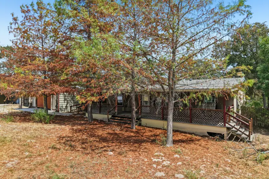 664 Hidden Oaks Dr, Elgin, TX 78621 - #3