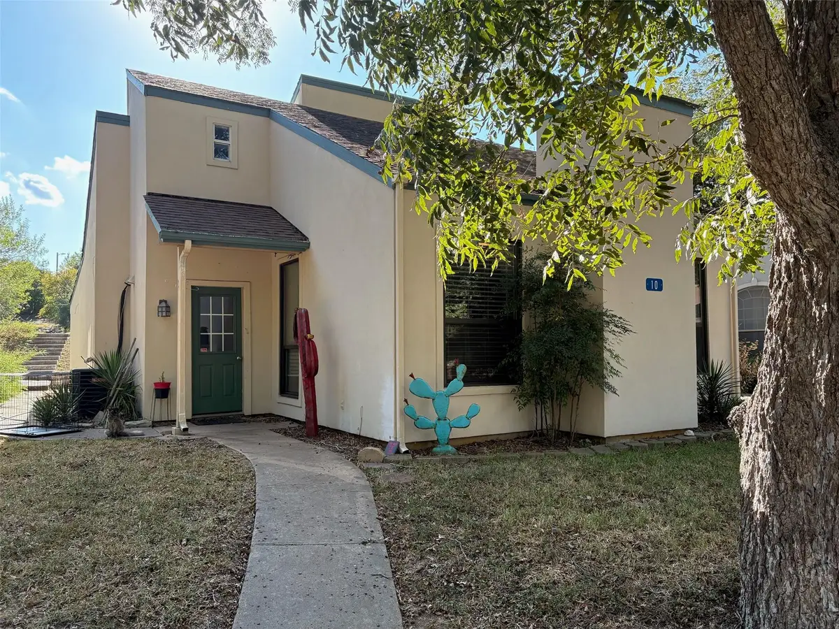 10 Townhouse Cir, Wimberley, TX 78676 - #1