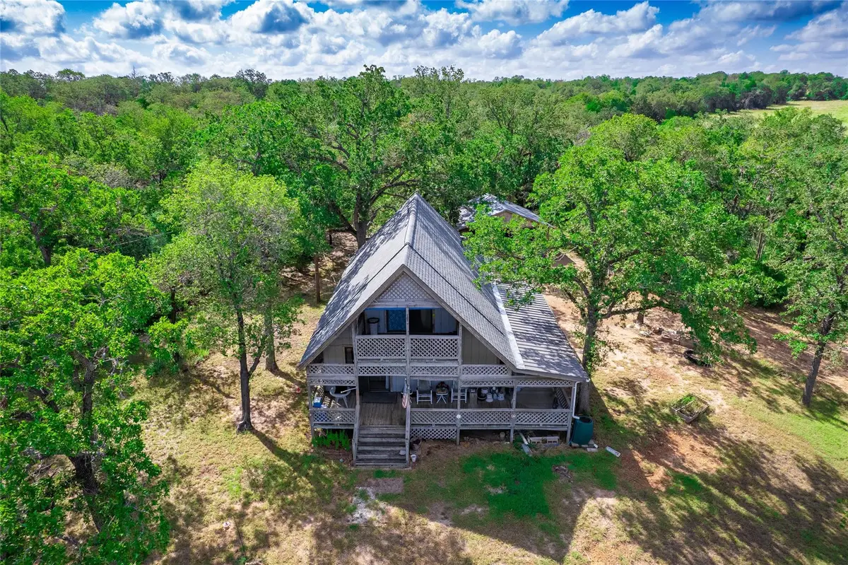 499 Hidden Oaks Dr, Elgin, TX 78621 - #1