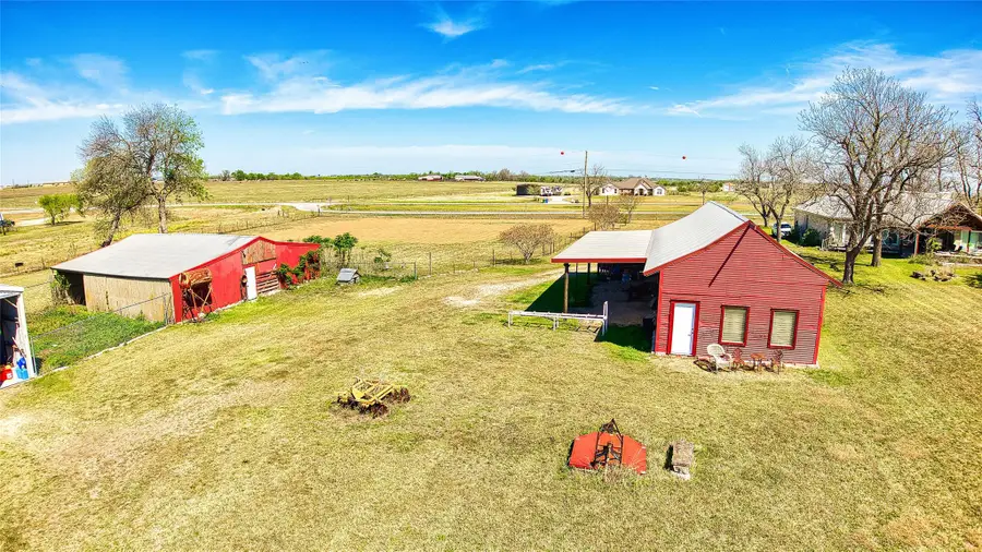 1005 E Buttercup Rd, Taylor, TX 76574 - #2